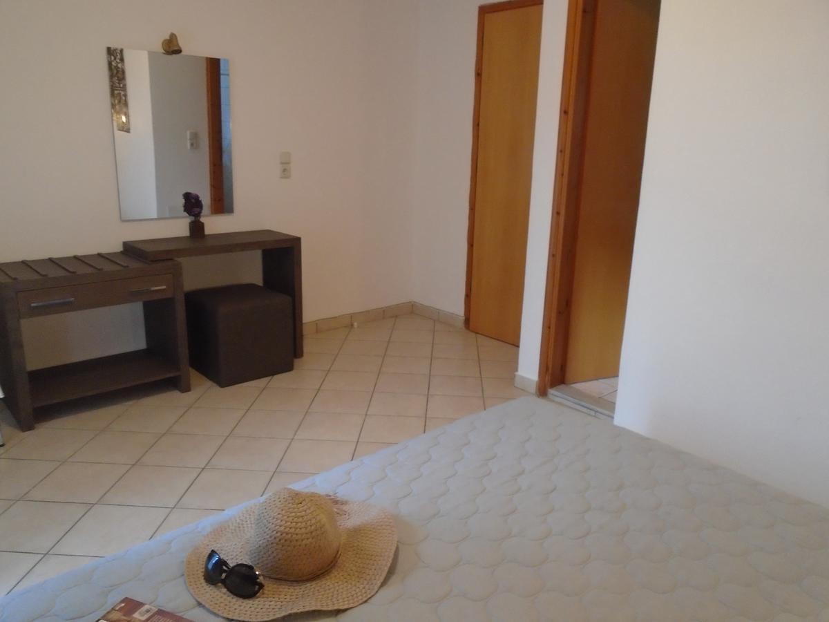 Stella 'S Sea Front Apartments Yénion المظهر الخارجي الصورة
