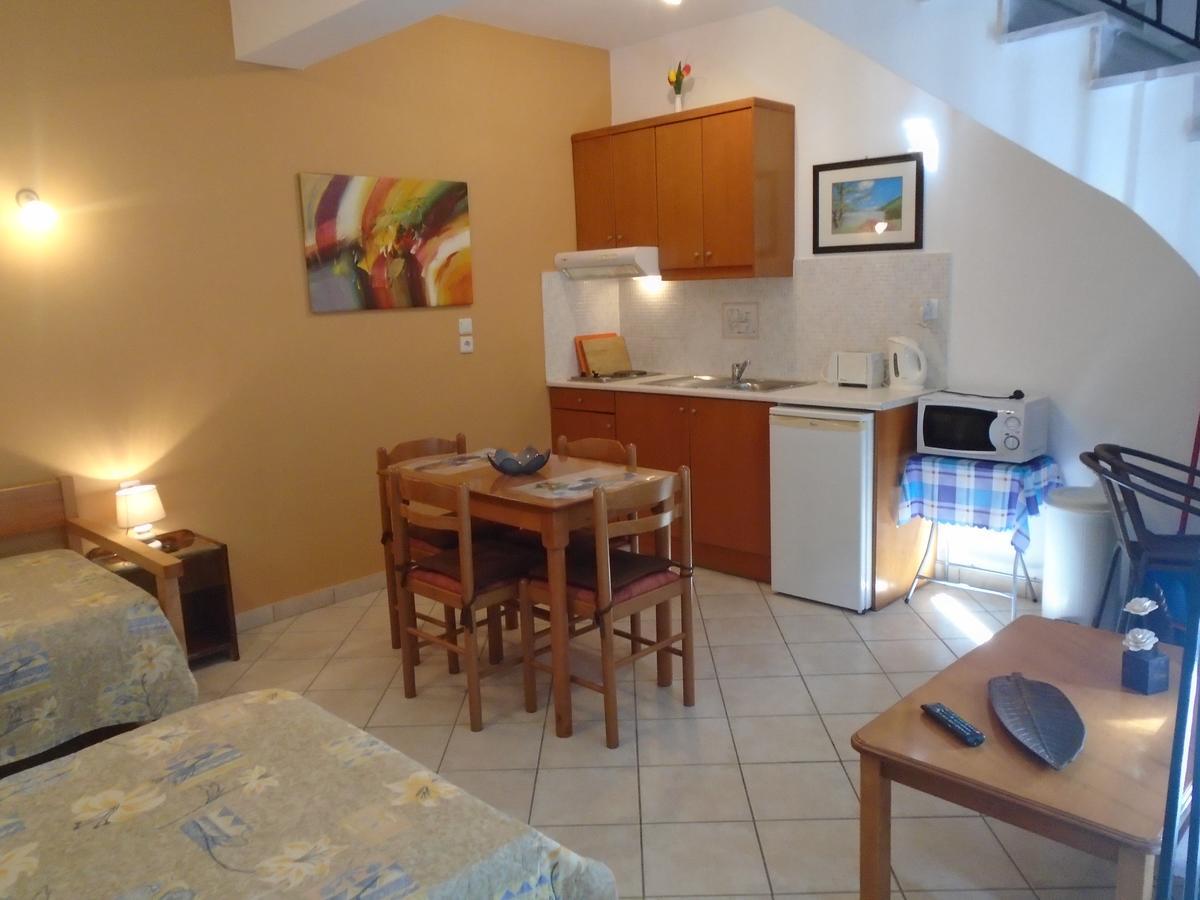 Stella 'S Sea Front Apartments Yénion المظهر الخارجي الصورة